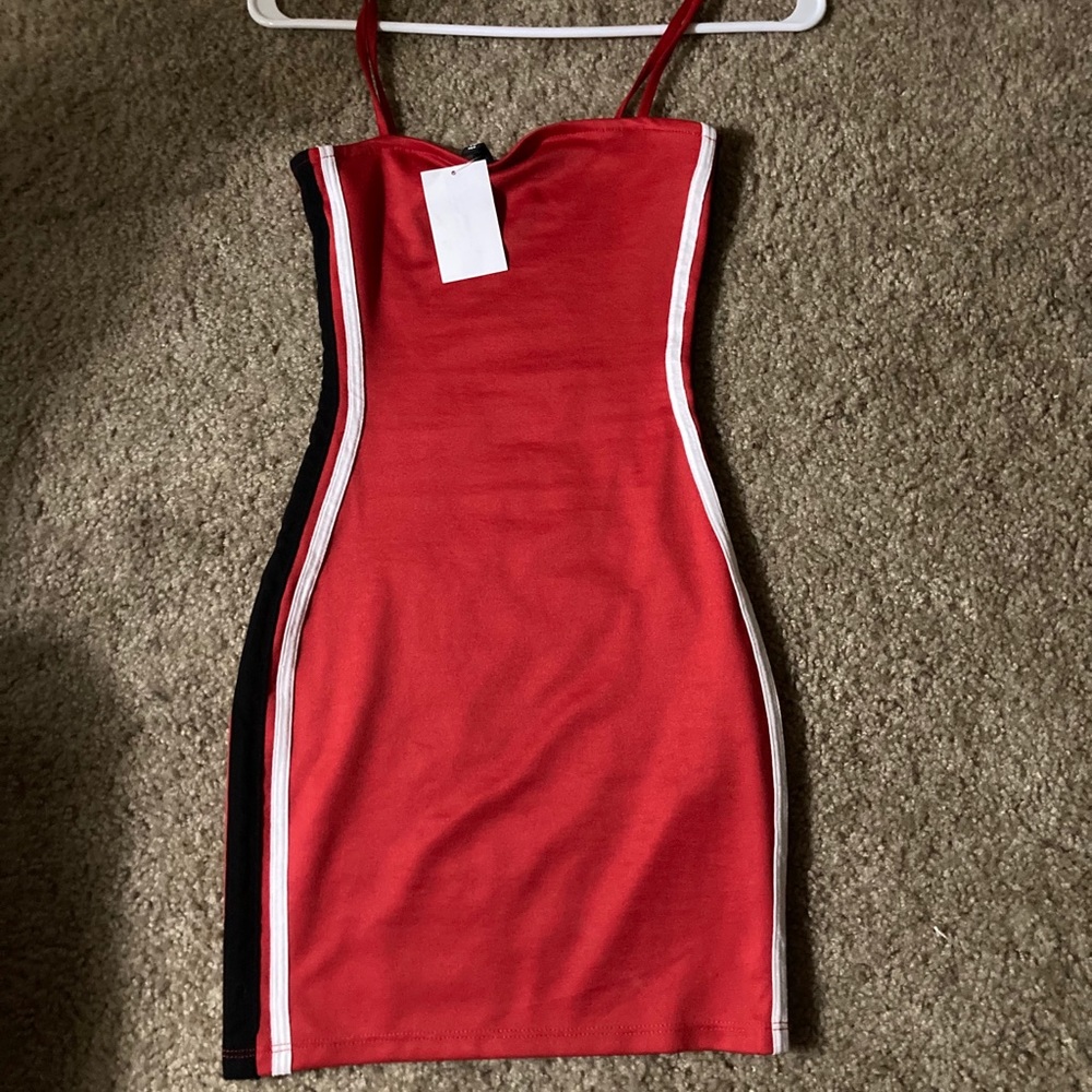 Dress - Picture 1 of 1